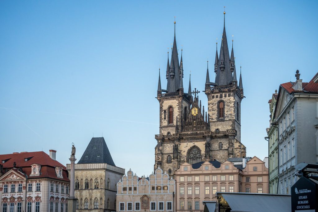 Staroměstské náměstí: Nedělní zápasy Mistrovství světa v hokeji na velkoplošné obrazovce